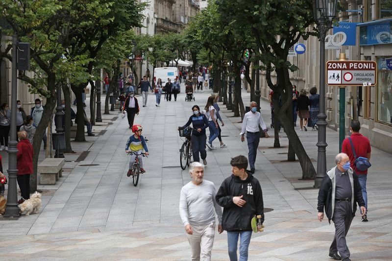 Ourense. 15/06/2020. Reportage de lugares en la nueva normalidad .
En la foto la calle del Paseo.
Foto: Xesús Fariñas